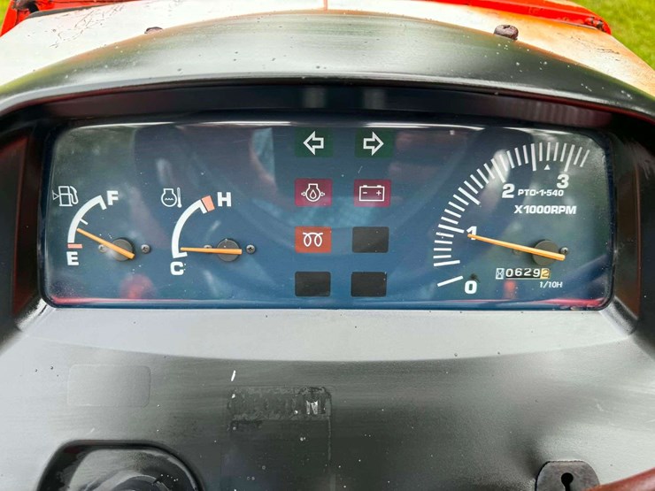 kubota-mx5100-image-9