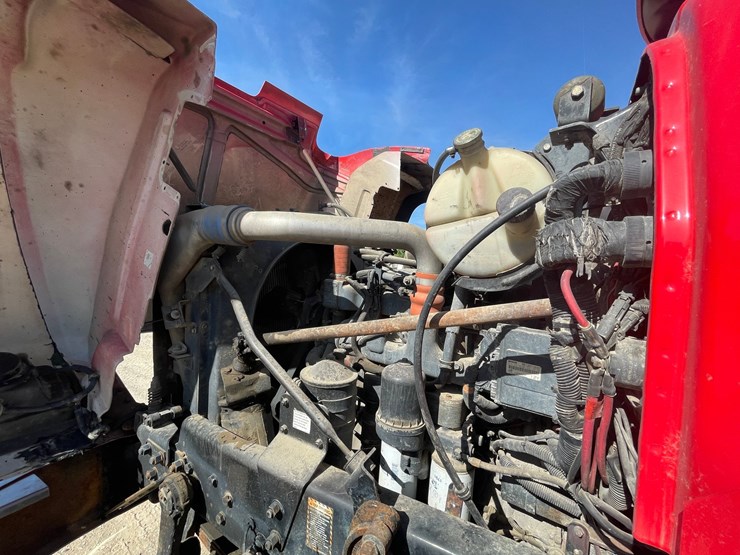 #6152-•-2002-mack-rd-model-fuel-tanker-truck-(has-title)-image-64