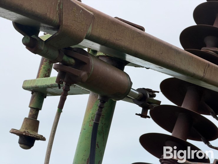 john-deere-30-image-16
