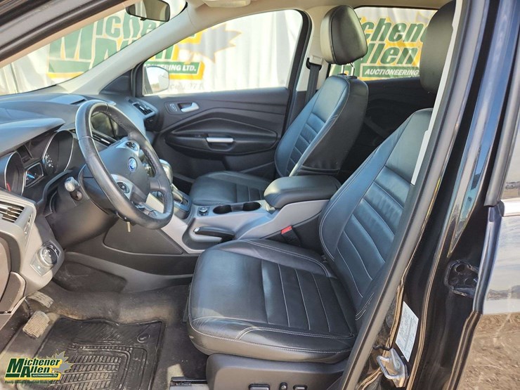 2015-ford-escape-image-14
