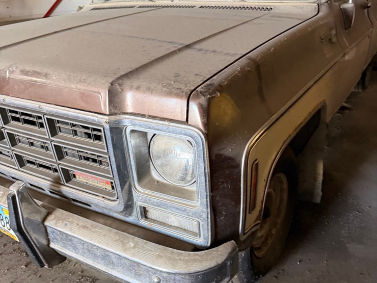 1979-￼chevy-5.7-diesel-half-ton-pickup,-2-wheel-drive,-needs-transmission-work,-shedded,-nice-shape-image-25
