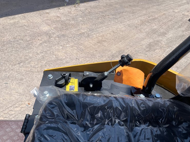 #2651-•-unused-cfg-mini-excavator-image-12