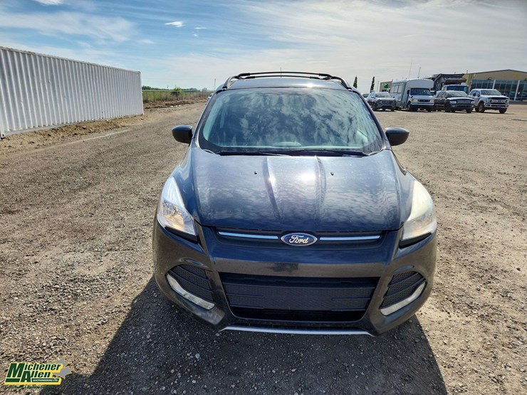 2015-ford-escape-image-9