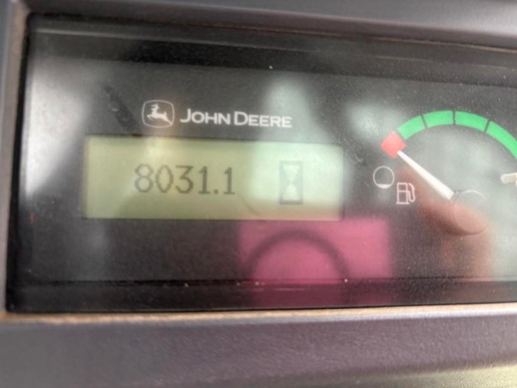 deere-320e-image-18