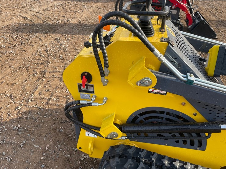 #2011-•-unused-2026-ats-power-mini-skid-steer-loader-image-9