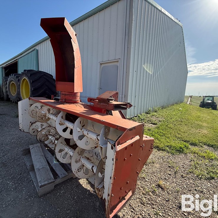 McKee Bros, Limited 750 3-Pt 2 Stage Snow Blower