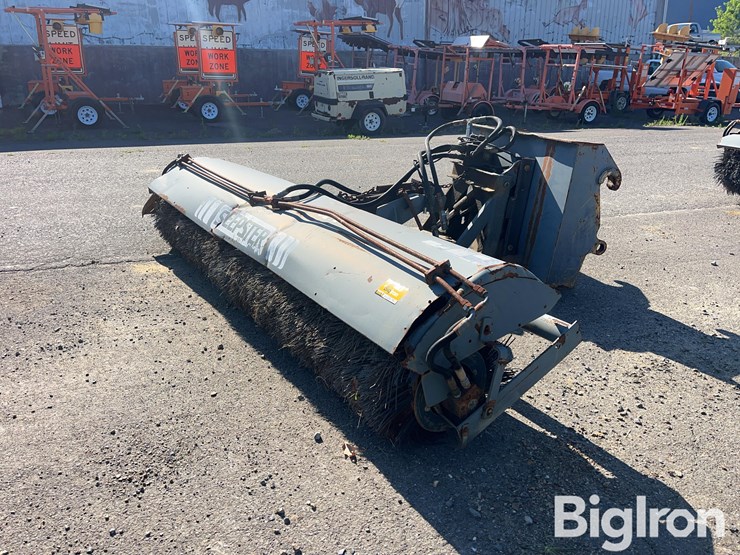 sweepster-d32m10-10’-broom-attachment-image-1