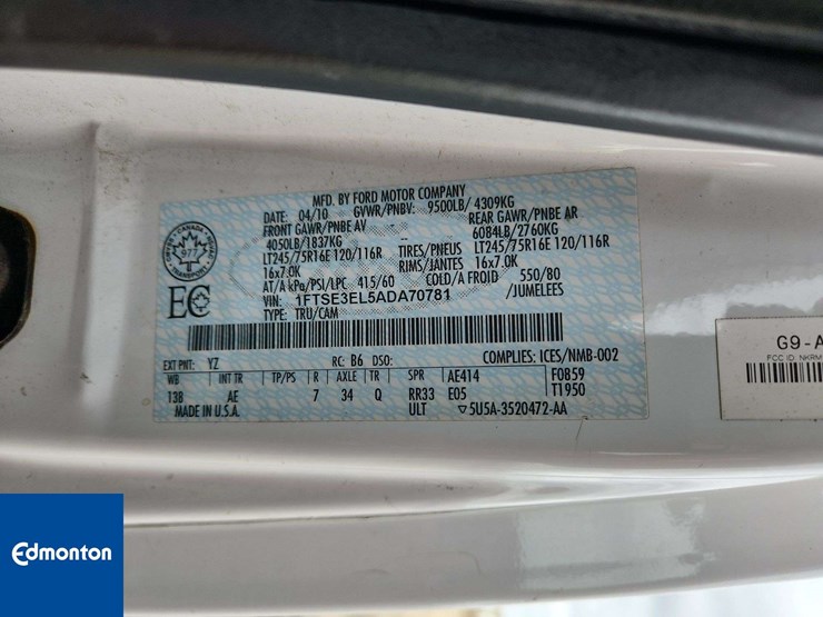 2010-ford-cargo-image-42