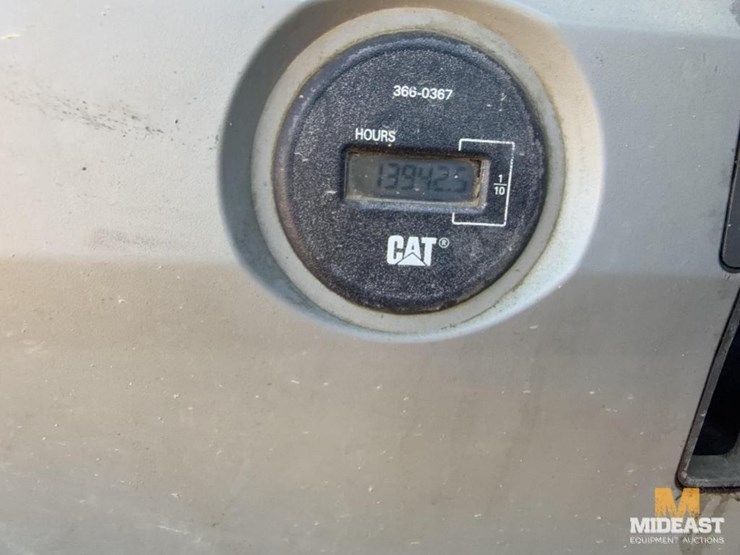 2017-caterpillar-349fl-image-34