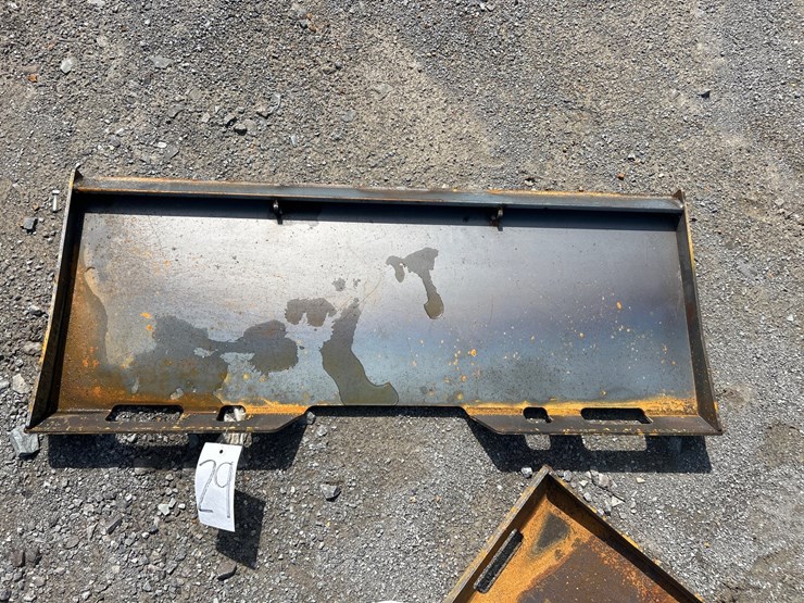 #29-•-skid-steer-mount-plate-image-1