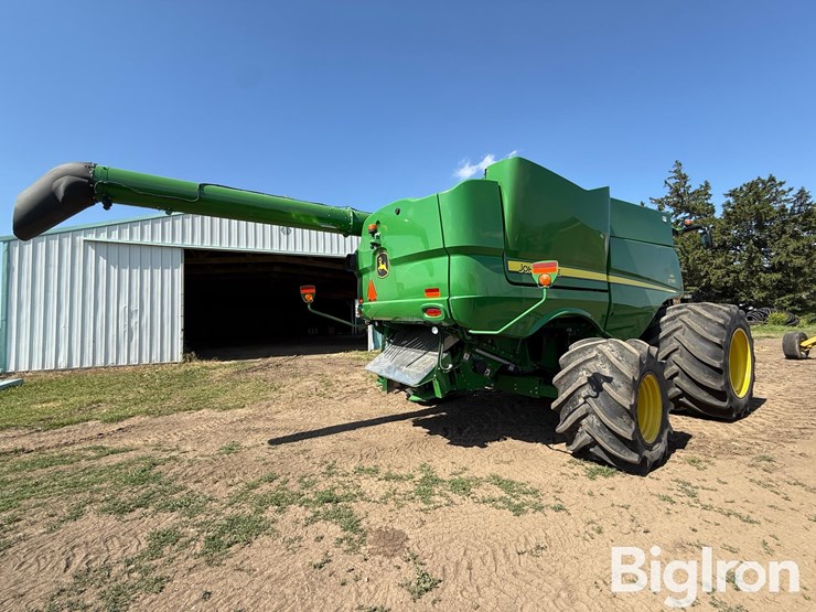 2020-john-deere-s790-image-5