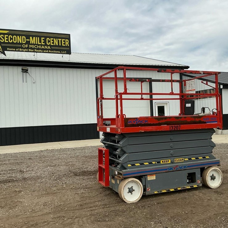 #1302 • 2008 Skyjack SJ4632 Scissor Lift