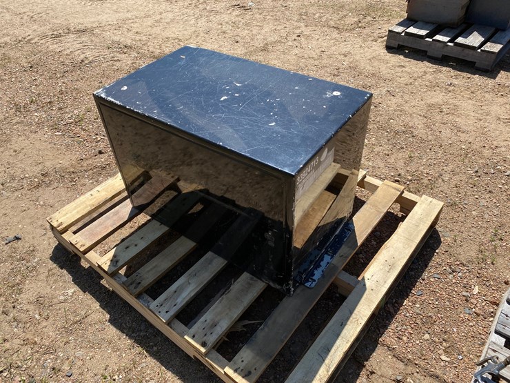 #7443-•-knapheide-truck-storage-box-(antigo,-wi)-image-4