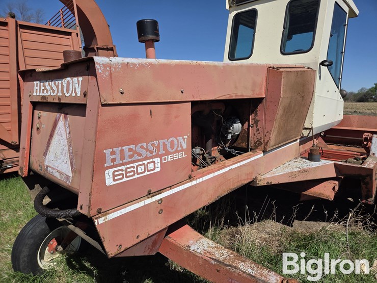 hesston-6600-image-9