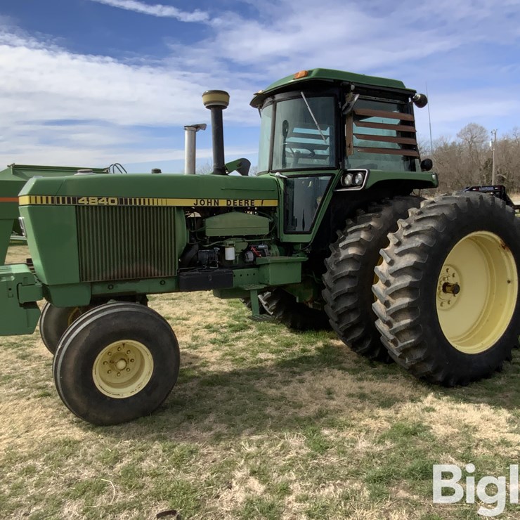 JOHN DEERE 4840