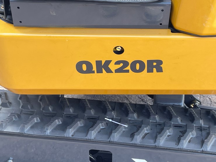 #2662-•-unused-cfg-mini-excavator-image-17