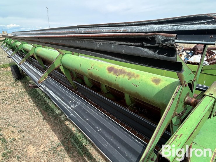 1982-john-deere-230-image-18