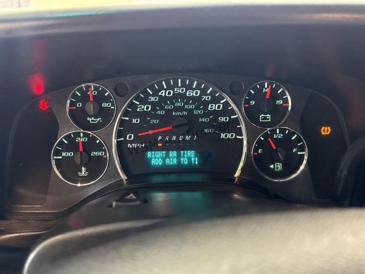 2016-chevrolet-express-2500-image-21