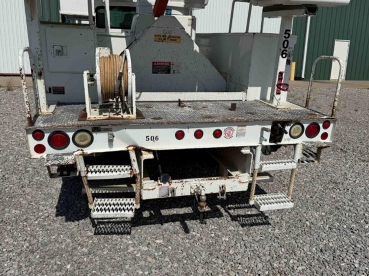 2005-international-durastar-4300-image-24