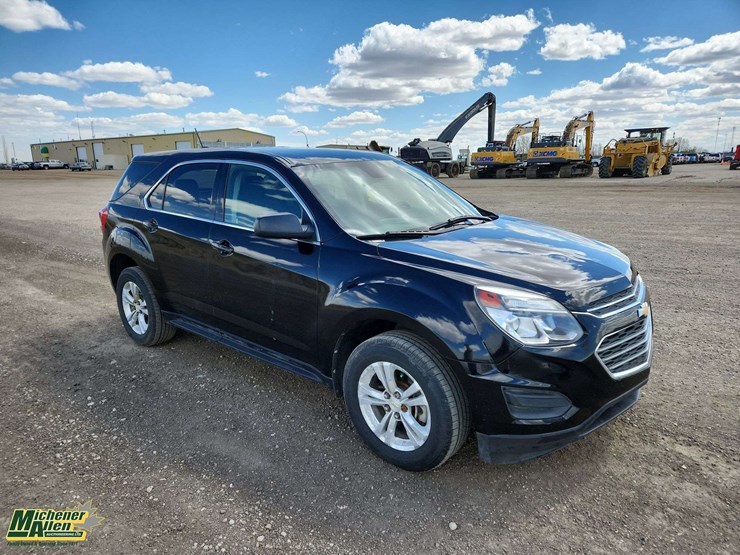 2017-chevrolet-equinox-image-2