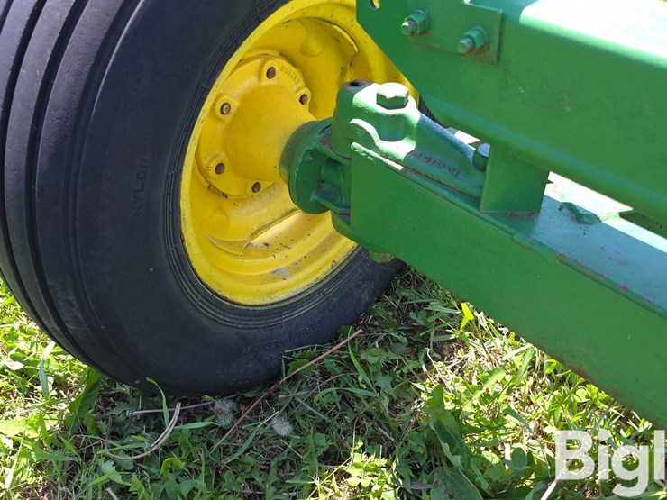 john-deere-running-gear-trailer-image-15