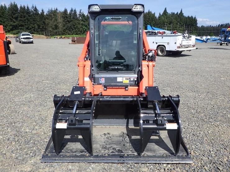 2024-kubota-svl75-3-image-2