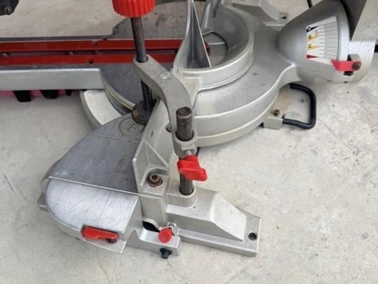 sl---sliding-meter-compound-bevel-saw-image-1