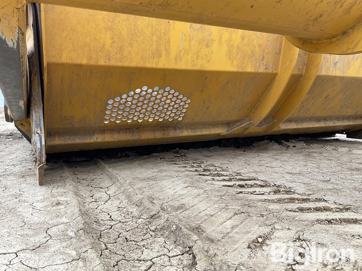 2020-deere-2412e-image-20