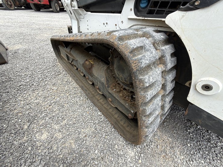 2020-bobcat-t770-image-6