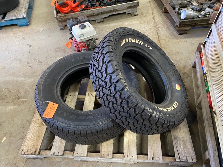 #7522-•-(2)-tires-(antigo,-wi)-image-1