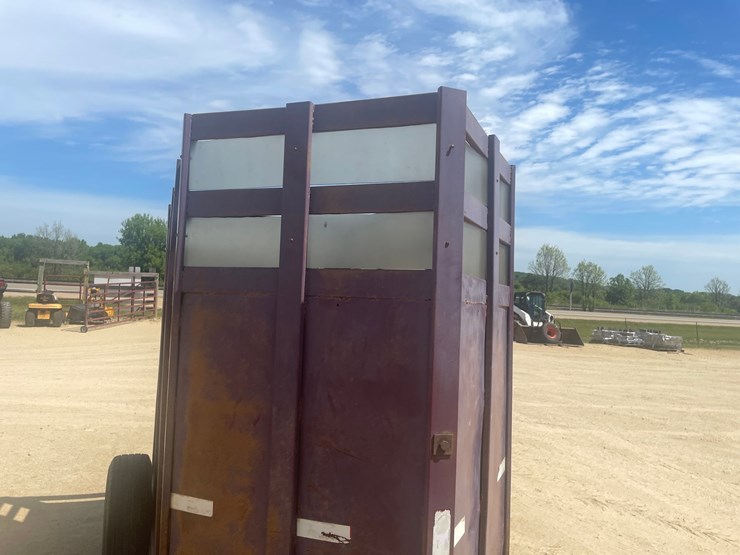#514-•-10'-livestock-trailer-(no-title)-image-14
