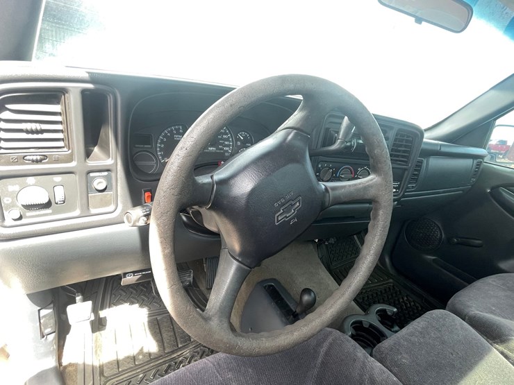 #212-•-2001-chevrolet-silverado-pickup-truck-(has-a-nm-title-image-68