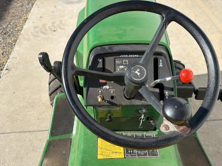 john-deere-318-image-6