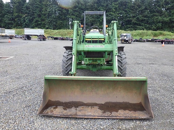 john-deere-210-image-2