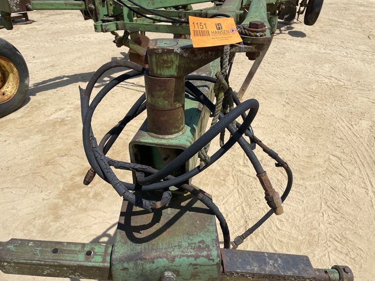 john-deere-2500-image-11