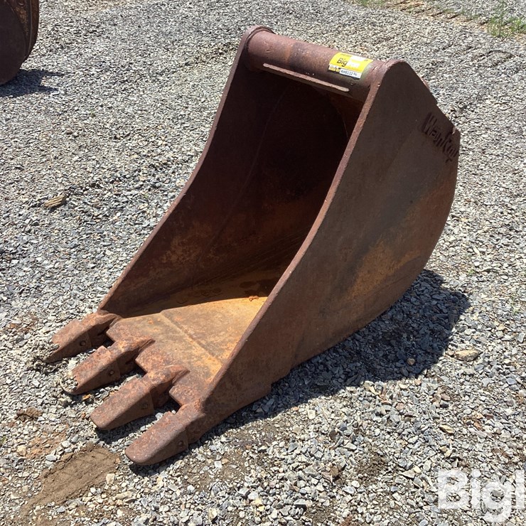 WainRoy 24" Excavator Bucket