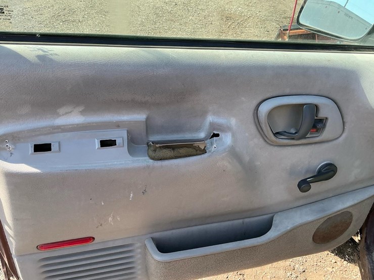 1998-gmc-2500-image-36