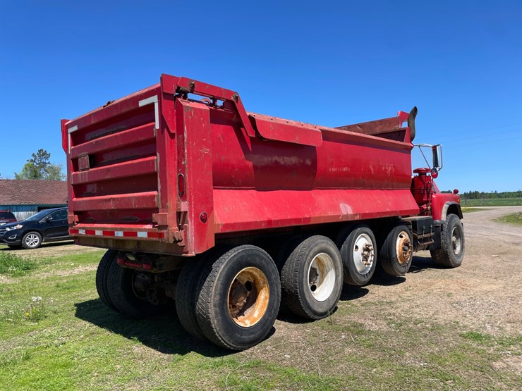 mack-dm688s-image-5