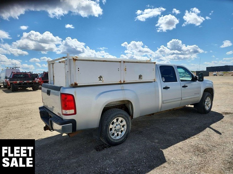 2012-gmc-sierra-3500hd-image-4