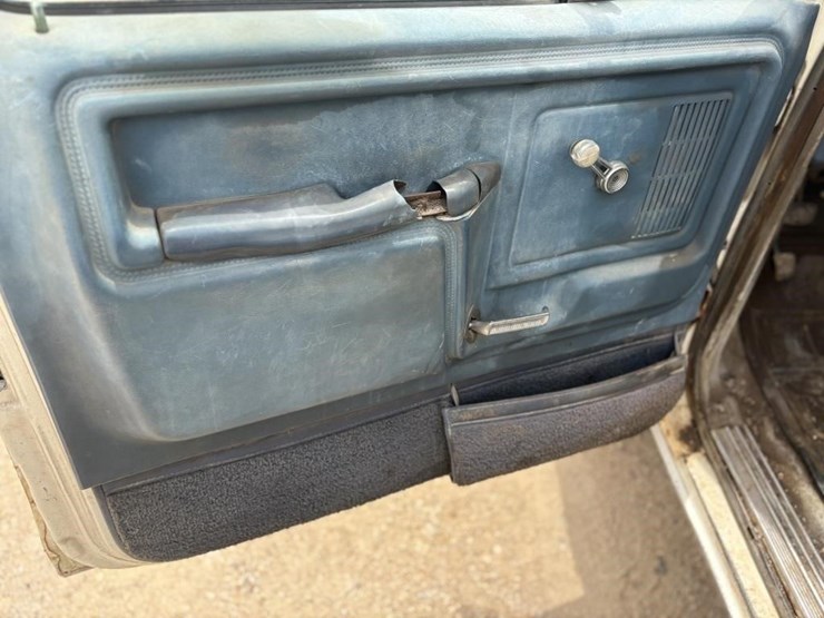 l3--1985-ford-pick-up-image-9