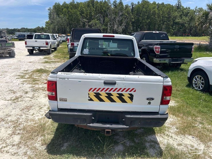 2011-ford-ranger-image-13