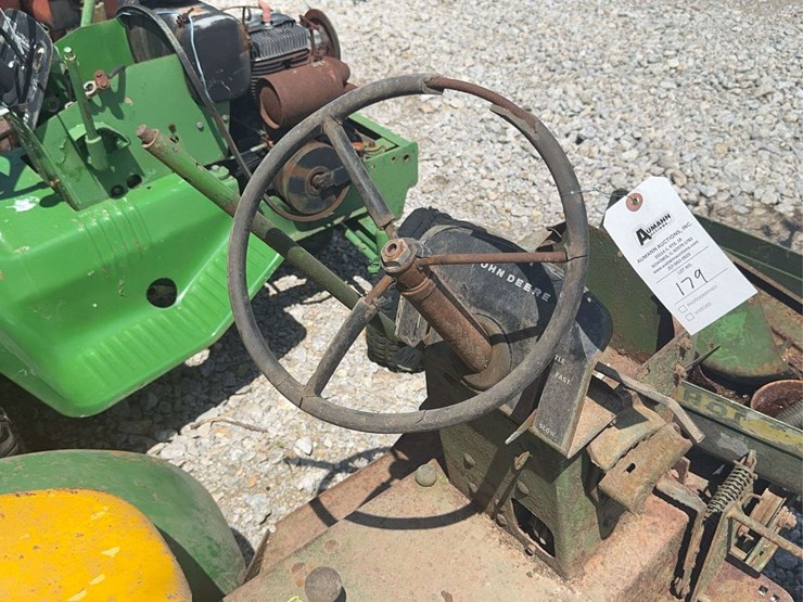 john-deere-110-image-8