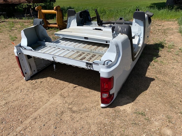 #7418-•-2020-and-newer-chevrolet-take-off-box-with-tailgate-(antigo,-wi)-image-6