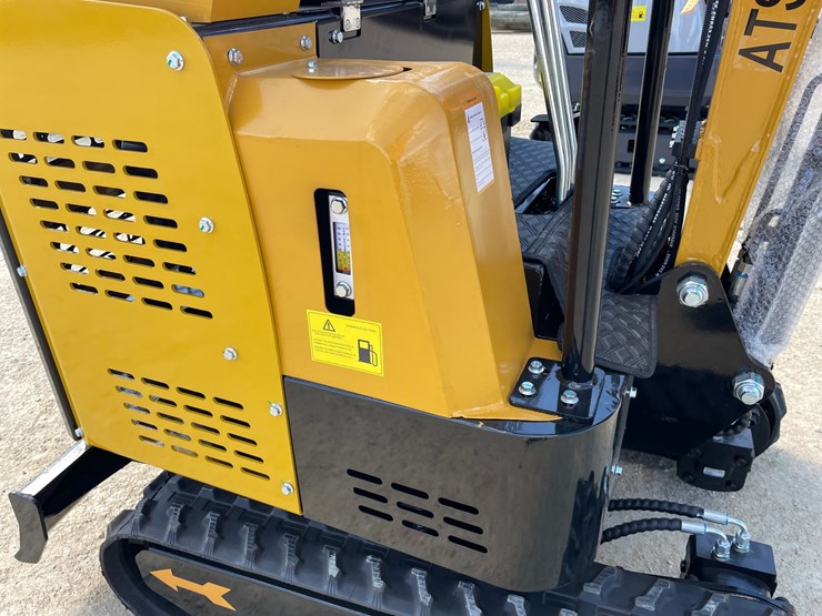 #1103-•-new-ats-rt15r-mini-excavator-image-17