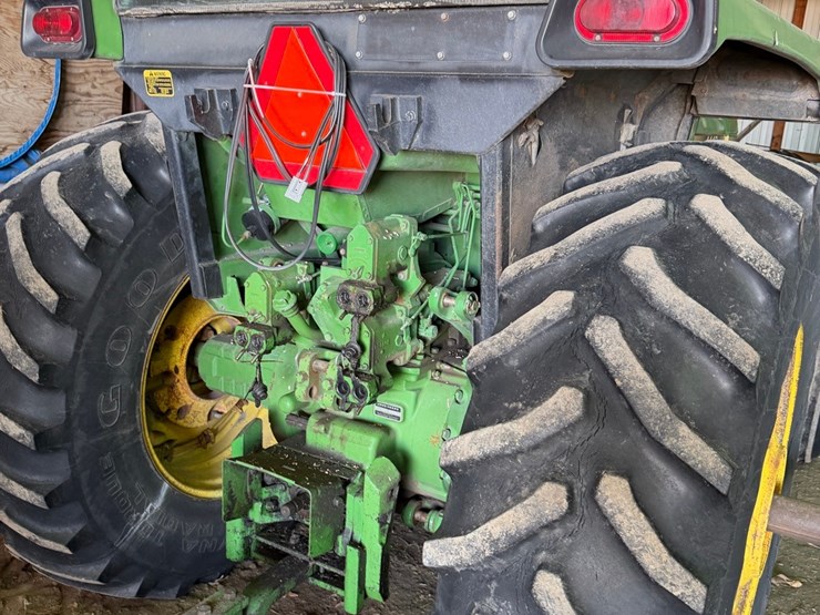 john-deere-4440-image-10
