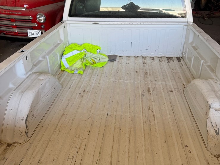 2002-chevy-1/2-ton-long-box-2wd-pickup,-6-cyl-gas,-automatic-transmission-image-15