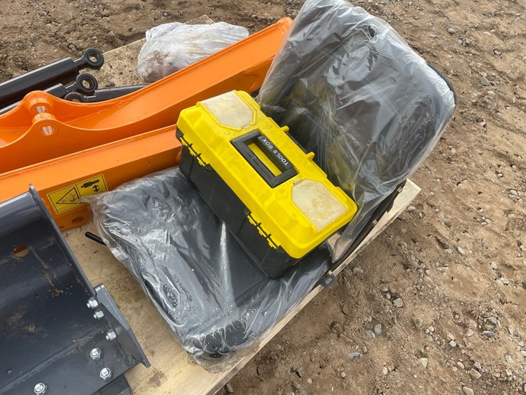 #2017-•-unused-2026-landhonor-mini-excavator-image-18