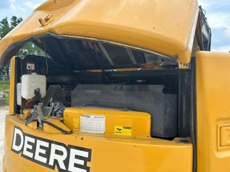 2014-deere-85g-image-26