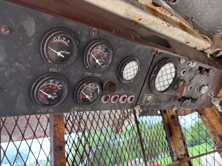 barko-775b-image-13
