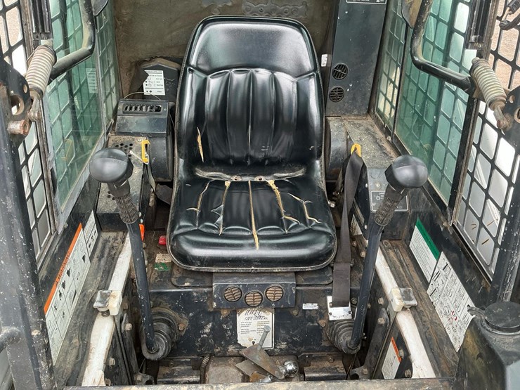 2000-bobcat-873-image-32